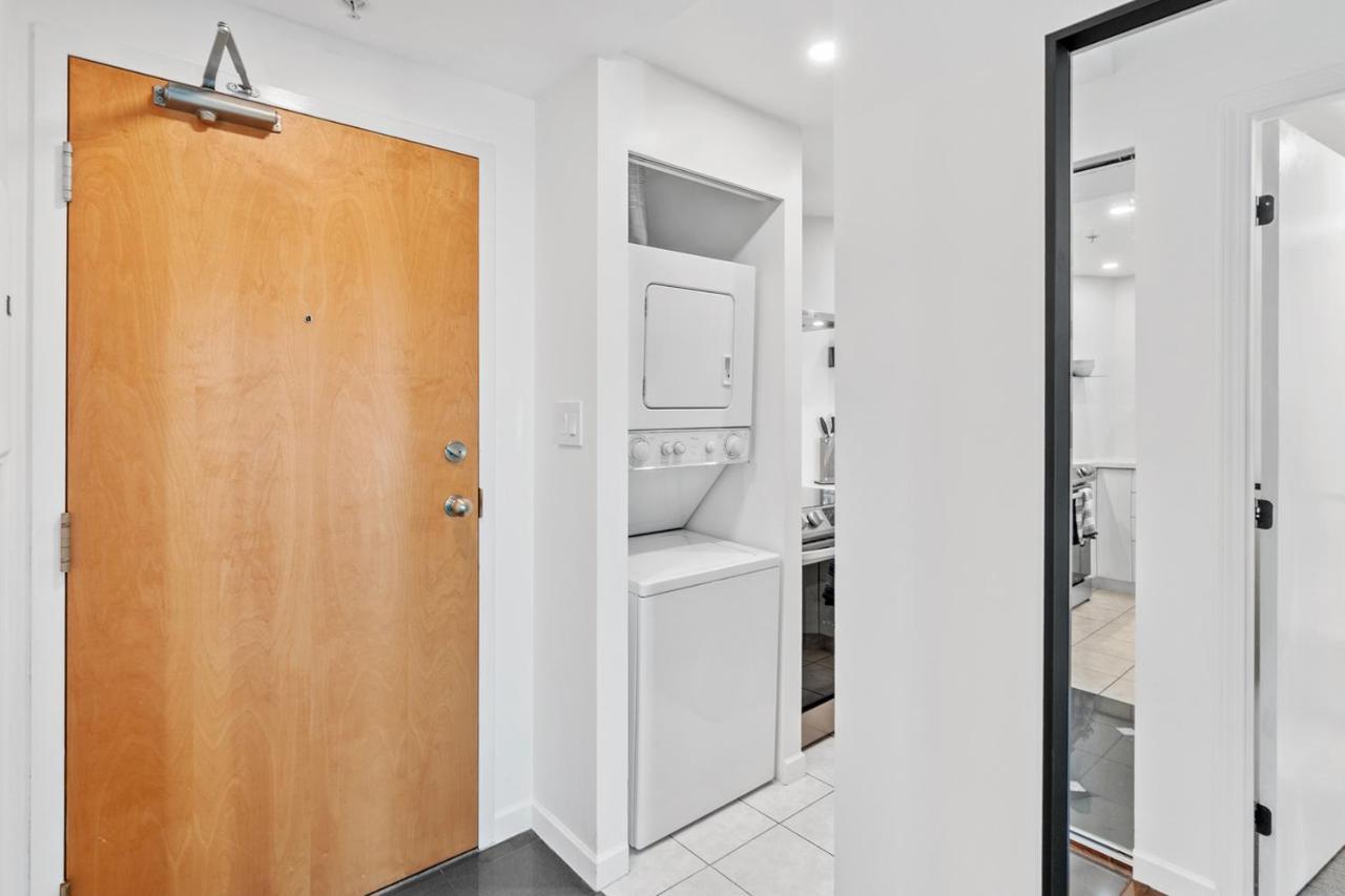 Downtown Luxury 1Br Coal Harbour Leilighet Vancouver Eksteriør bilde