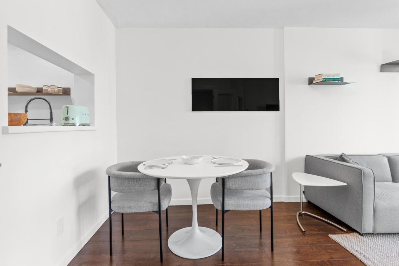 Downtown Luxury 1Br Coal Harbour Leilighet Vancouver Eksteriør bilde