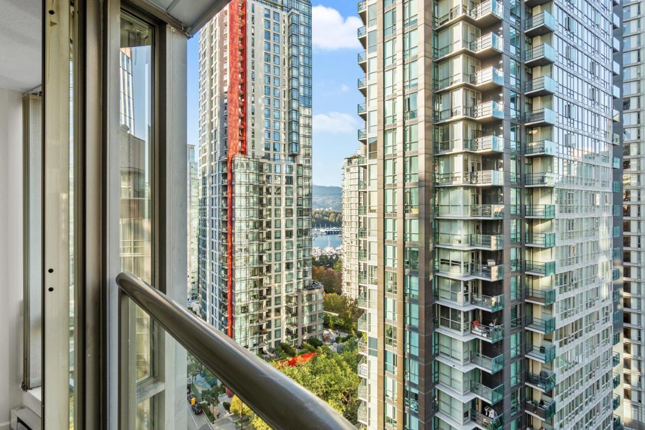 Downtown Luxury 1Br Coal Harbour Leilighet Vancouver Eksteriør bilde