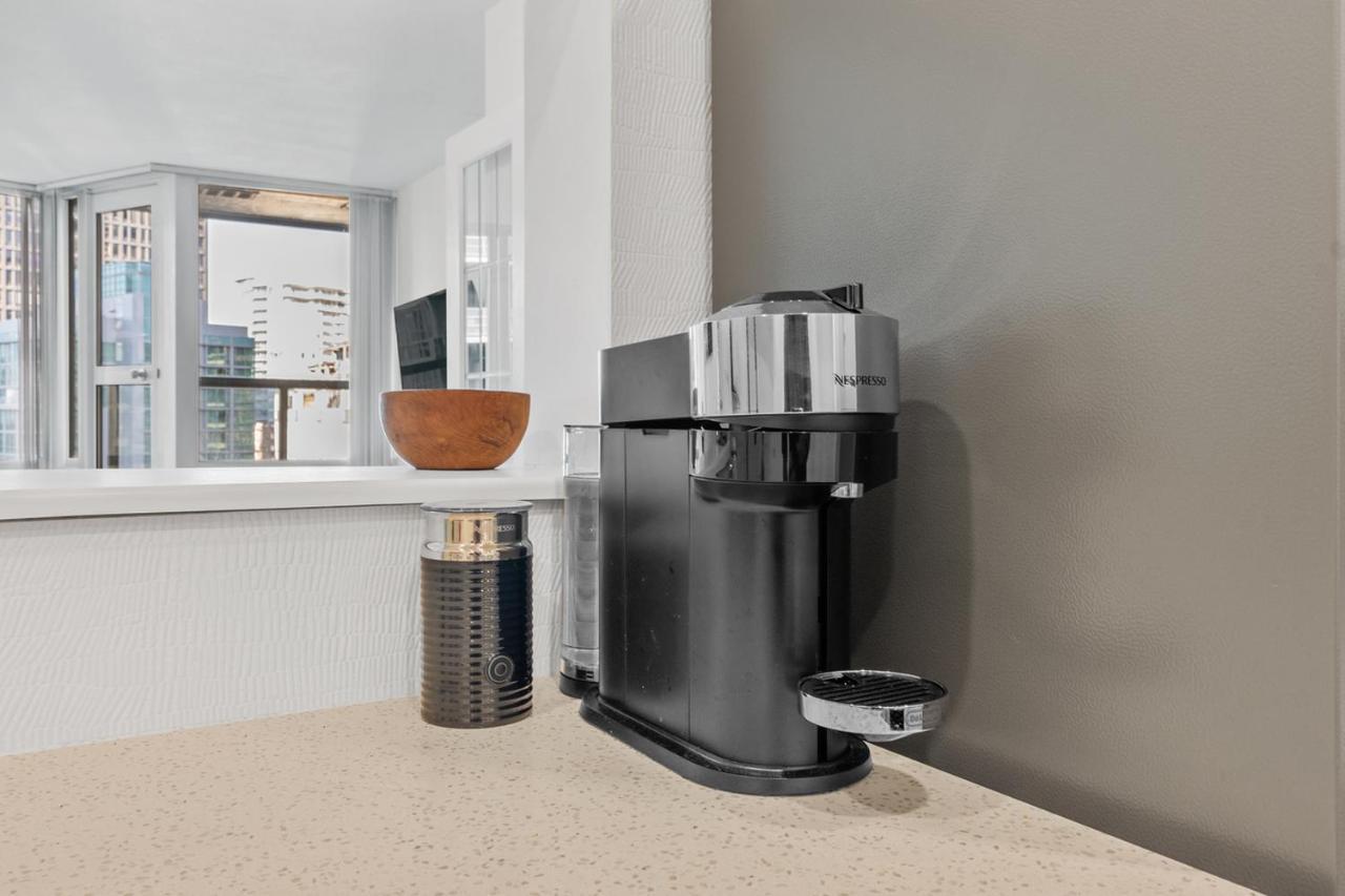 Downtown Luxury 1Br Coal Harbour Leilighet Vancouver Eksteriør bilde